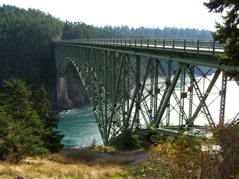 Deception pass is a strait separating whidbey island from fidalgo island, in the northwest part of the u.s. The Best Washington State Park Cabins | Seattle Met