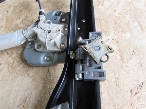127 699 просмотров 127 тыс. BMW Door Window Regulator, Passenger's 51337198910 2003-2008 E85 E86 Z4 - Hermes Auto Parts