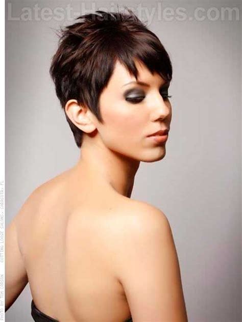 14 Great Brunette Pixie Hairstyles Long Face Hairstyles Hair Styles Trendy Short Hair Styles