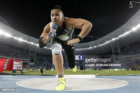 Valerie Adams Shot Putter Photos And Premium High Res Pictures Getty Images