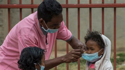pneumonic plague in madagascar slowing but not over