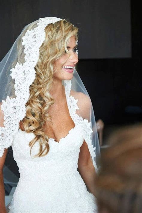 Gorgeous Wedding Veils With Hair Down To Inspire You Wedding Veils