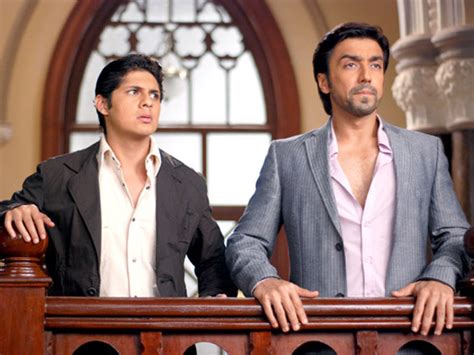 Banda yeh bindaas hai 2021 is a hindi bollywood romance, drama, comedy movie directed by ravi chopra & produced by ravi chopra. Amitabh Bachchan's Shoebite, Shah Rukh Khan's Koochie ...