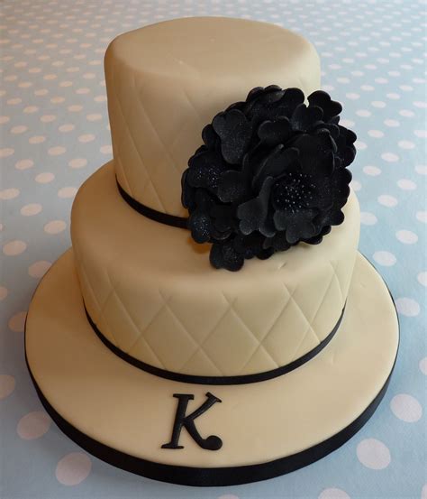 Quilted Ivory Cake With Black Peony Two Tiers Of Chocolate Flickr