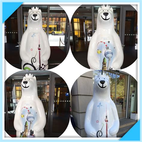 Christmas lights in der kurfürstendamm in front of the käthe wohlfahrt shop. Berlin Bears April 2016. | Olaf the snowman, Disney ...