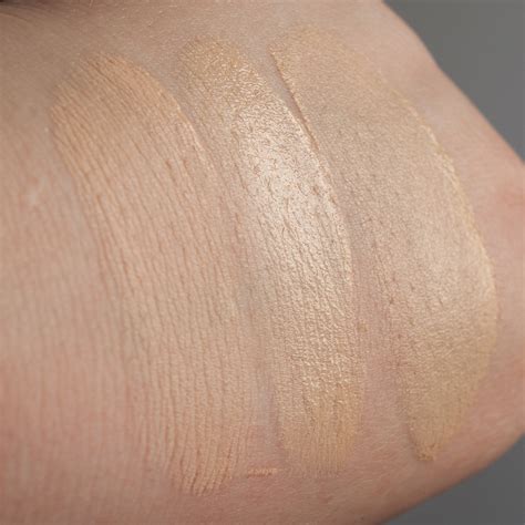 IT COSMETICS Your Skin But Better CC Nude Glow Foundation