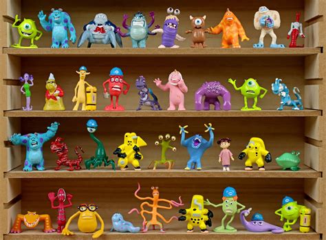 Dan The Pixar Fan Monsters Inc Fright Packs Blind Bag Mini Figures