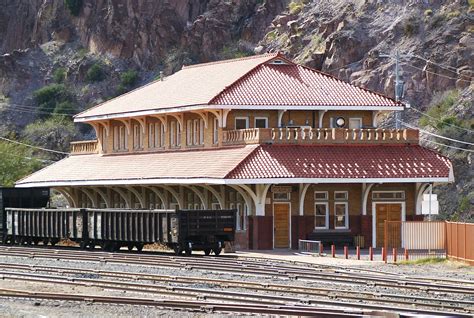 File:Clifton, AZ train station.jpg - Wikimedia Commons