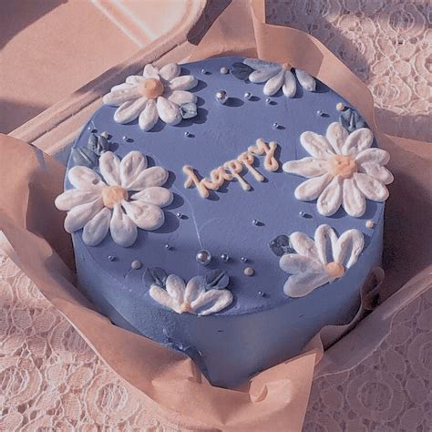 Pin By Yuniesayhi On Aesthetic Simple Cake Designs Cute Birthday