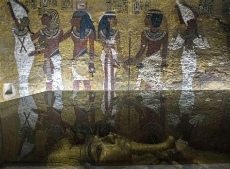 tutankhamun infrared shows possible hidden chamber in king s tomb the independent the