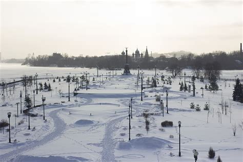 Hd Wallpaper Yaroslavl Arrow Park Winter Quay Volga River Snow