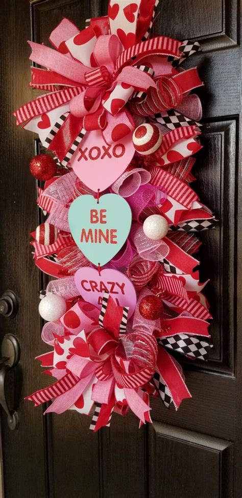 A Valentines Day Wreath On The Front Door