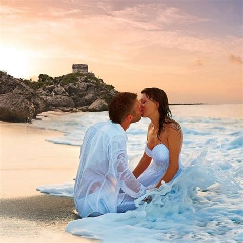 Beach Wedding Romantic Kiss Bride And Groom Underwater Pics Pinterest Amazing Pictures