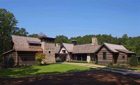 Gorgeous Shingled Farmhouse On Wooded Property In Rural Alabama