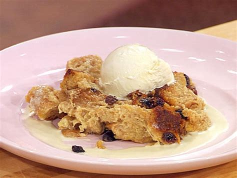 New Orleans Style Bread Pudding With Whiskey Sauce Recipe Food Network