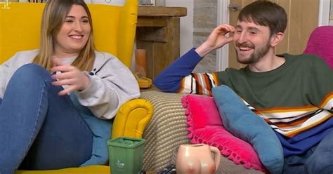 Goggleboxs Sophie And Pete Sandiford React To Naked Attraction As Fans