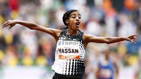 Jun 06, 2021 · hassan's training translated into a historic race, with 2:45 closing speed over the final kilometer (4:26 mile pace). Atletismo: Sifan Hassan bate el récord europeo de 10.000 ...