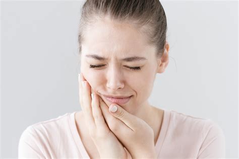 Dentist In Spring Lake Discusses 4 Times To Take A Toothache Seriously