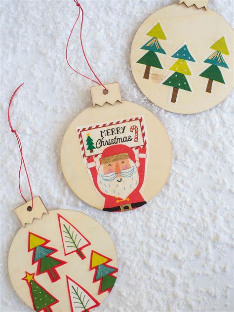 5 Ways To Mod Podge Christmas Ornaments Fun365 Crafts Christmas