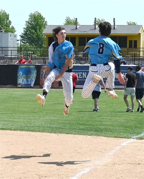 Photos Newman Vs Ottawa Marquette Baseball Shaw Local