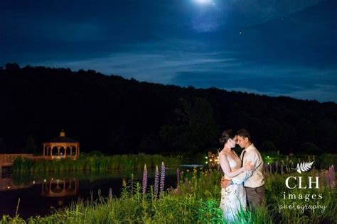 The barn wedding venue in beautiful catskills, new york is an ideal choice for an accessible destination wedding. Catskill Barn Wedding - Catskill Barn Weddings at Natural ...