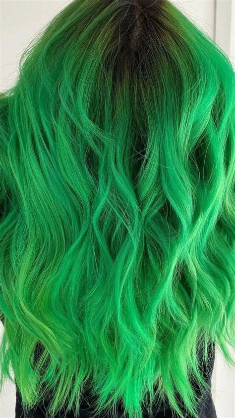 Iroiro Colors Hair Colorist Rinadeedoeshair 💚 Hair Color Hair Colorist Fantasy Hair Color