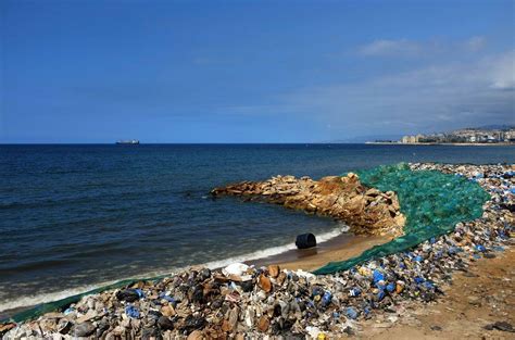 Video Mumbai Residents Remove Millions Of Tons Of Beach Trash