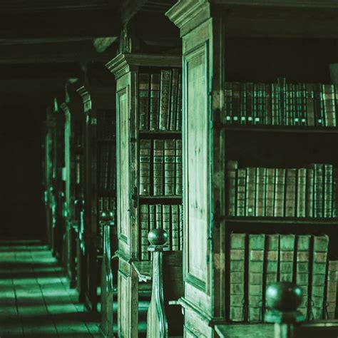 Dark Green Books Aesthetic Hogwarts Slytherin Pride Detective