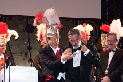 Der herr der sieben meere. Karl Valentin Orden Verleihung an Helmut Dietl am 14.01 ...