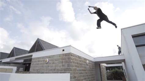 Parkour And Freerunning Amazing Jumps Youtube