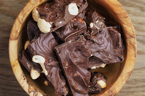 Minute Chocolate Cashew Bars Recipe No Refined Sugar In This Dairy