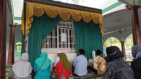 Pariwisata Provinsi Jawa Tengah Artikel Wisata Religi Makam Syekh