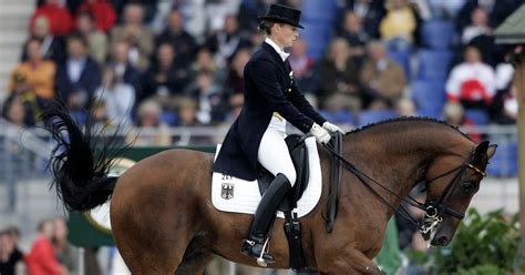 Due to the distance involved, and the conditions with the pandemic and the weather in tokyo, i have been advised by my physicians not to travel, dwyer told eurodressage. Newsline: Isabell Werth ist schwanger | BUNTE.de