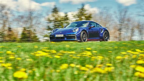 Test Drive The 2021 Porsche 911 Turbo The New York Times