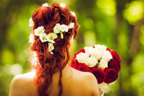 11 Romantic Wedding Hairstyles For The Dreamy Bride