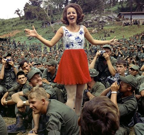 miss alabama visits the troops in an khe vietnam 1970 ~ vintage everyday