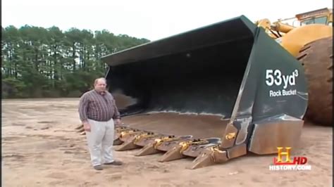 Watch The Largest Wheel Loader In The World Move Heres Why Its