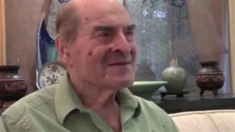 Dr Heimlich 96 Uses Maneuver He Invented To Save Choking Victim