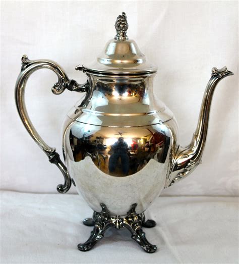 Vintage Wm Rogers Silver Plated Coffee Tea Pot