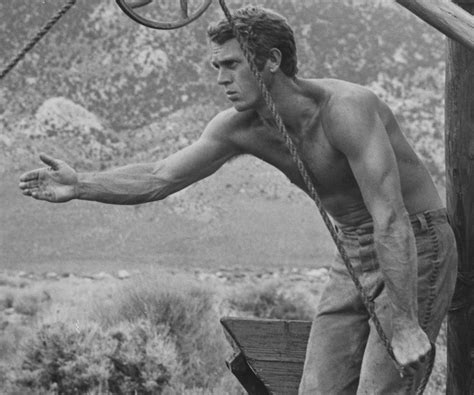 Pin Auf Shirtless Steve Mcqueen