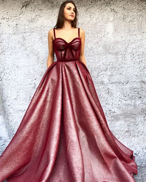 Raidiant Red Prom Dresses Sleeveless Gowns Ball Gowns