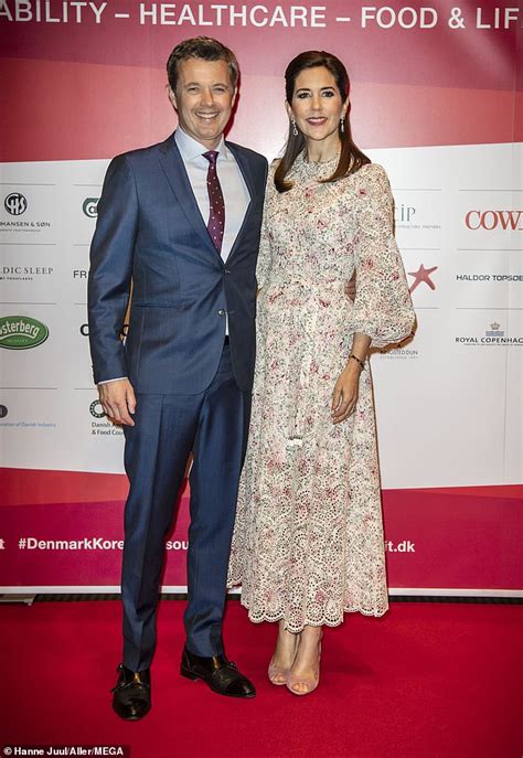 May 12, 2021 · maple leafs' frederik andersen: Crown Princess Mary of Denmark opts for a white trouser ...