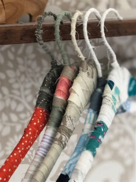 Diy Fabric Wrapped Hangers The Scrappy Way Story Upcycle My Stuff