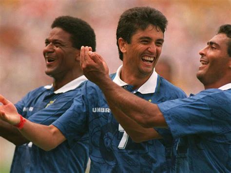 Удастся ли «волкам» набрать три очка в этой встрече? Bebeto : "Romario, le meilleur attaquant brésilien de tous ...
