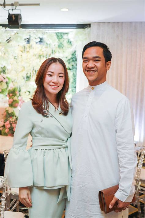 Television television in 2012, vivy yusof and fadzarudin shah anuar attained first place on make the pitch, a reality television show where the duo won rm1million investment by myeg services bhd, for a 30% stake in. Datin Vivy Yusof And Dato' Fadzarudin Anuar Welcome ...