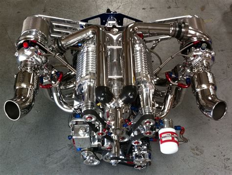 An Image Of A Very Nice Looking Car Engine