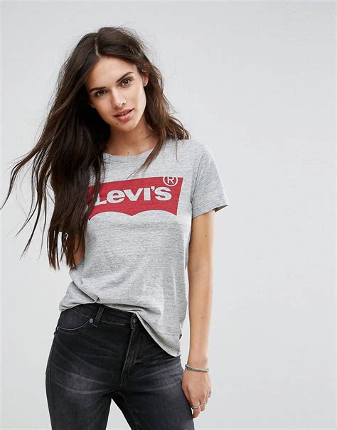 Levis Perfect T Shirt With Batwing Logo Asos Idées De Mode Levi