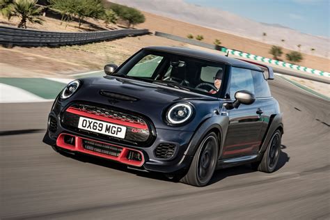 Hardcore Mini Jcw Gp Powers In With 302bhp Carbuyer