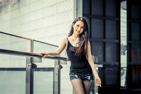 890020 Asian Bokeh Brunette Girl Glance Pose Hands Shorts Rare Gallery Hd Wallpapers