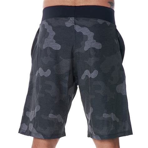 Bermuda Masculina Camuflado Escuro Rock Fit